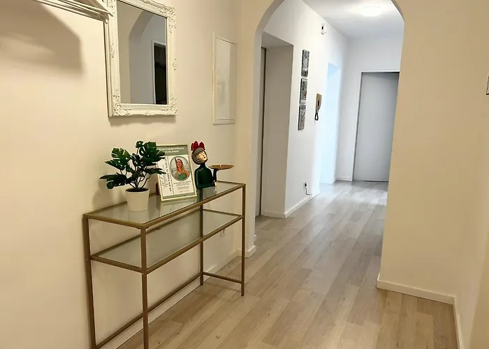 Monteurwohnungen Burchard I Paracelsus - Platz Fuer 5 Personen Apartment Coburg