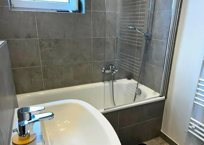 Appartement Monteurwohnungen Burchard I Paracelsus - Platz Fuer 5 Personen Coburg