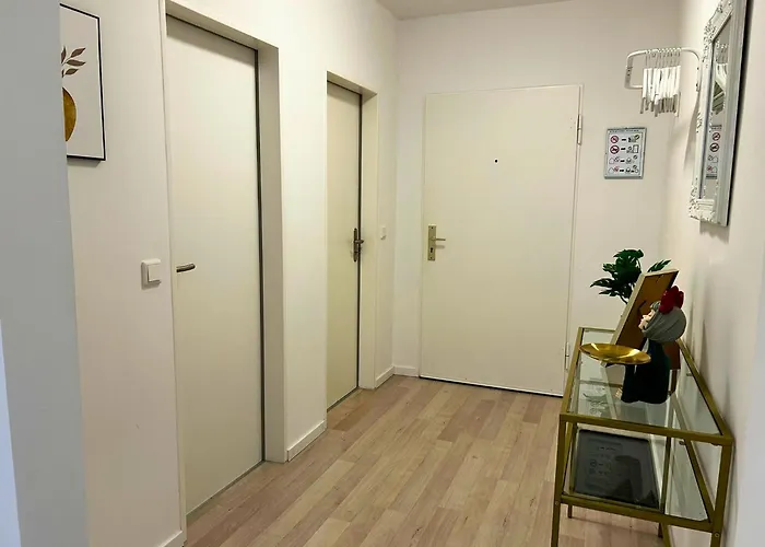 Monteurwohnungen Burchard I Paracelsus - Platz Fuer 5 Personen * Coburg